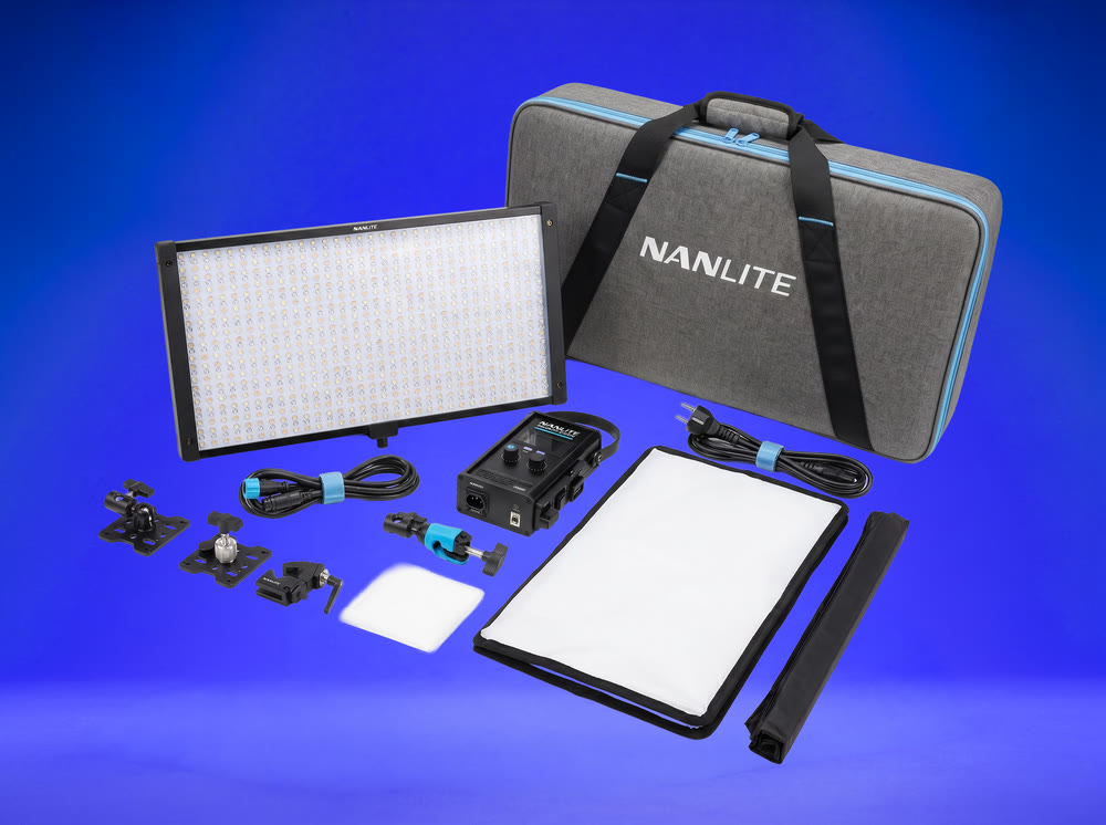Nanlite PavoSlim 120C RGBWW 2×1 panel