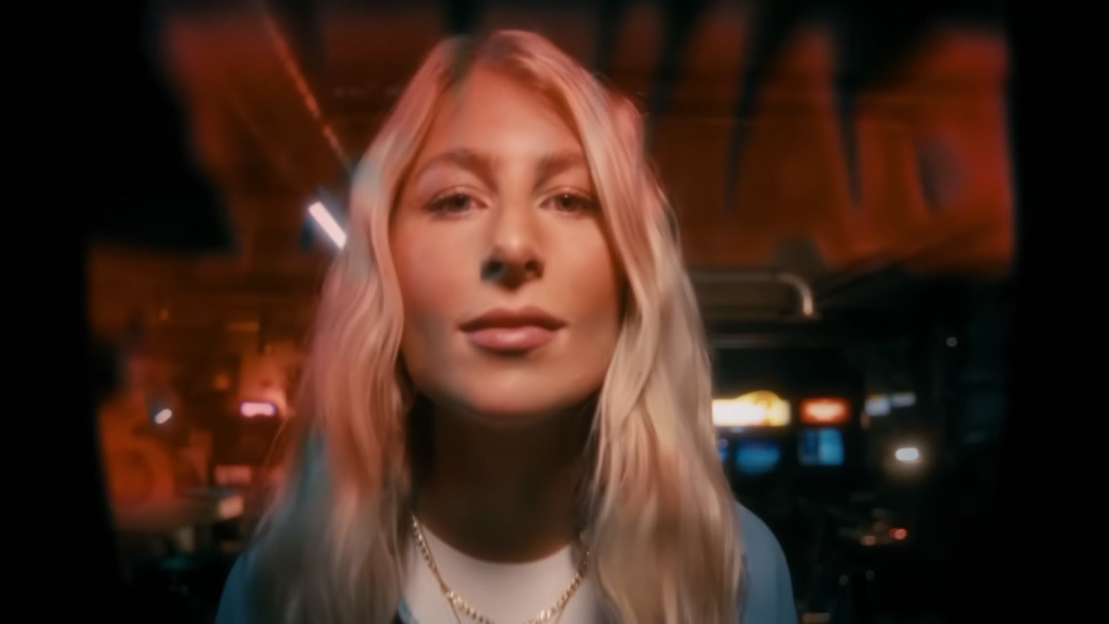 Danger Zone - Lens & Emily Makis still 10