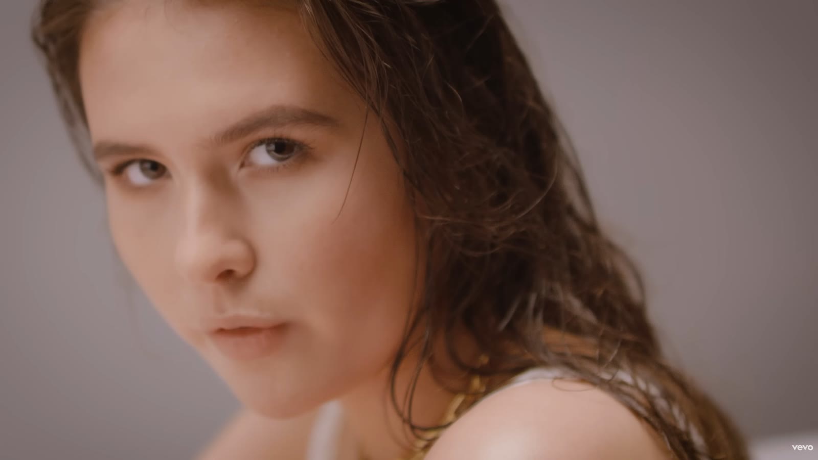 Reasons - Mimi Webb still 1